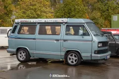 044W