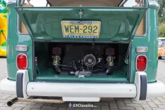 054W