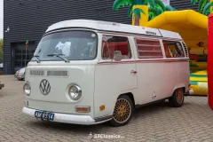 142W